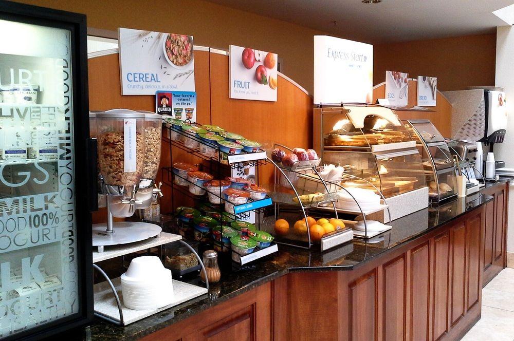 Holiday Inn Express & Suites Milton East I-10 By Ihg Buitenkant foto