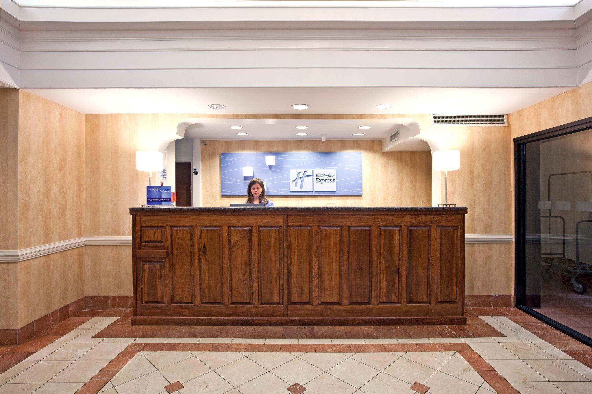 Holiday Inn Express & Suites Milton East I-10 By Ihg Buitenkant foto